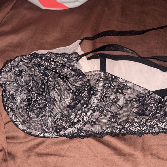 Sexy line by Victoria’s Secret bra size 36D with crystals beautiful, bling lace - Picture 9 of 17